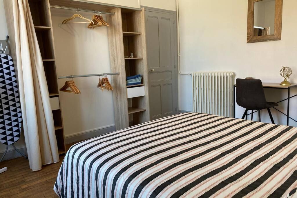 L'Appartement De Moliere N°3 Montluçon Exterior foto